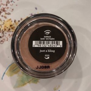 Bare Minerals Eyeshadow in Just a Bling